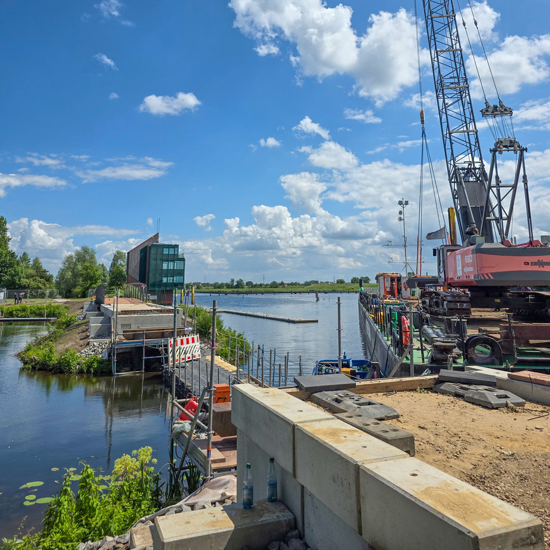  260608_Brueckeneinhub_Dove-Elbe_2a.jpg